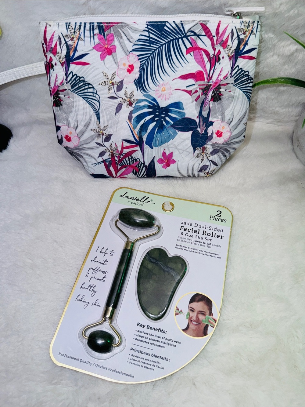 Floral Tropical Cosmetic Pouch with Jade Facial Roller Set 💝